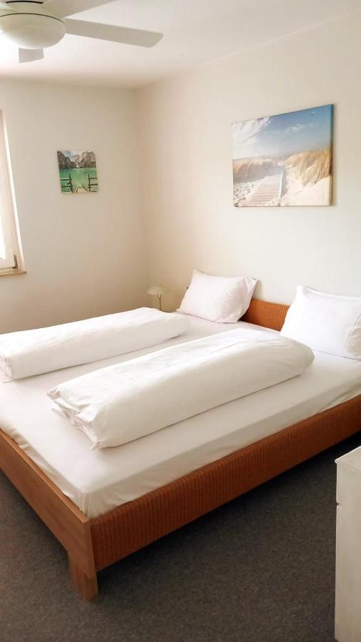 Grosszuegiges Und Helles 2-Zimmer-Appartement Im Kurgebiet バート・クロイツナハ エクステリア 写真